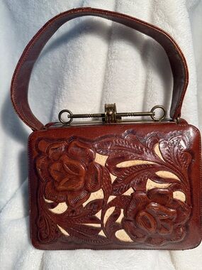 RARE find! Piel Genuina Abascal Handcrafted Tooled Leather Floral Top-Handle Bag